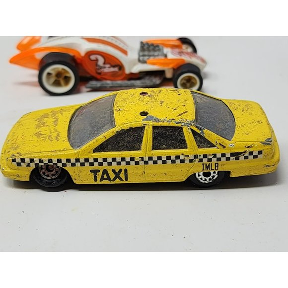 Lot of 22 Vintage Assorted Small Cars Planes Trucks In All Different Make/Model - Picture 8 of 11